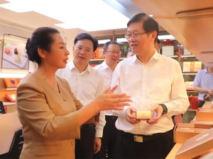 省市場監(jiān)管局沈海斌局長來通調(diào)研食品安全“兩個責任”落實情況